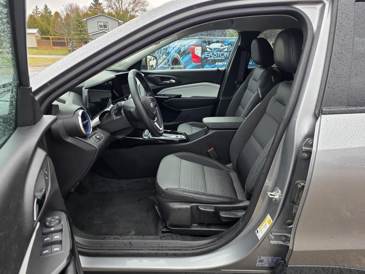 2025 Chevrolet Trax LT Photo