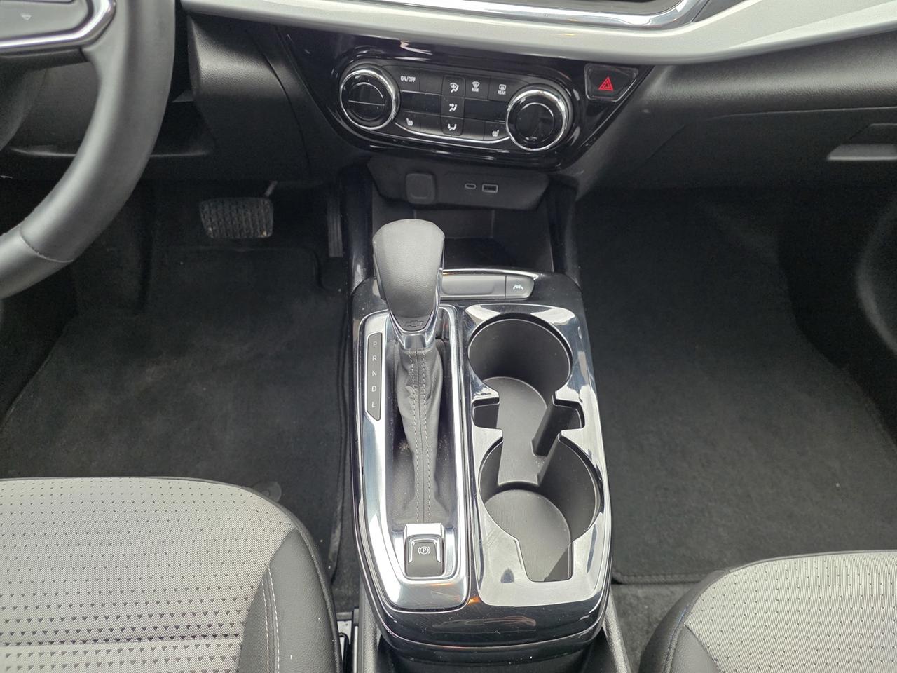 2025 Chevrolet Trax LT Photo