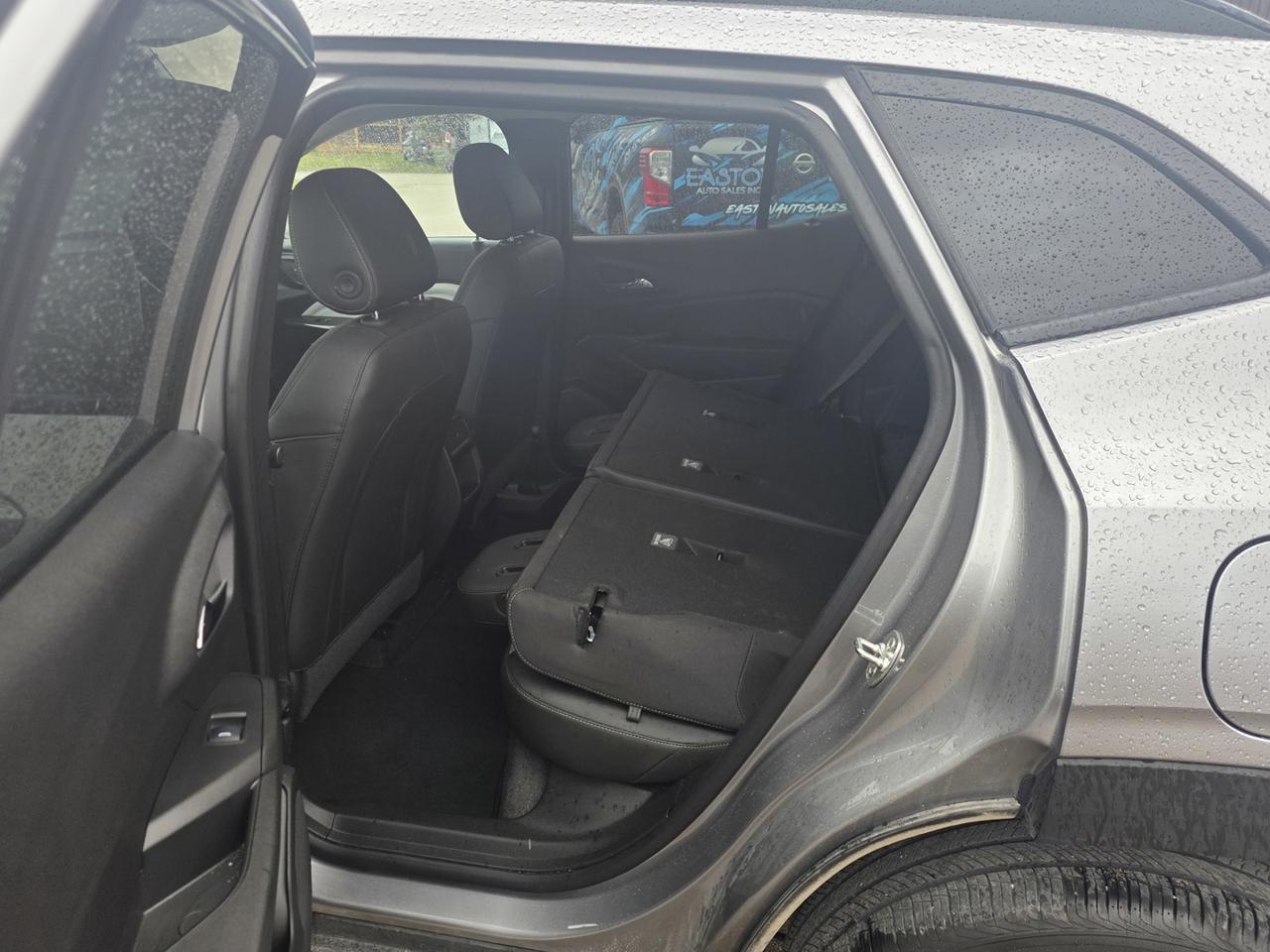 2025 Chevrolet Trax LT Photo