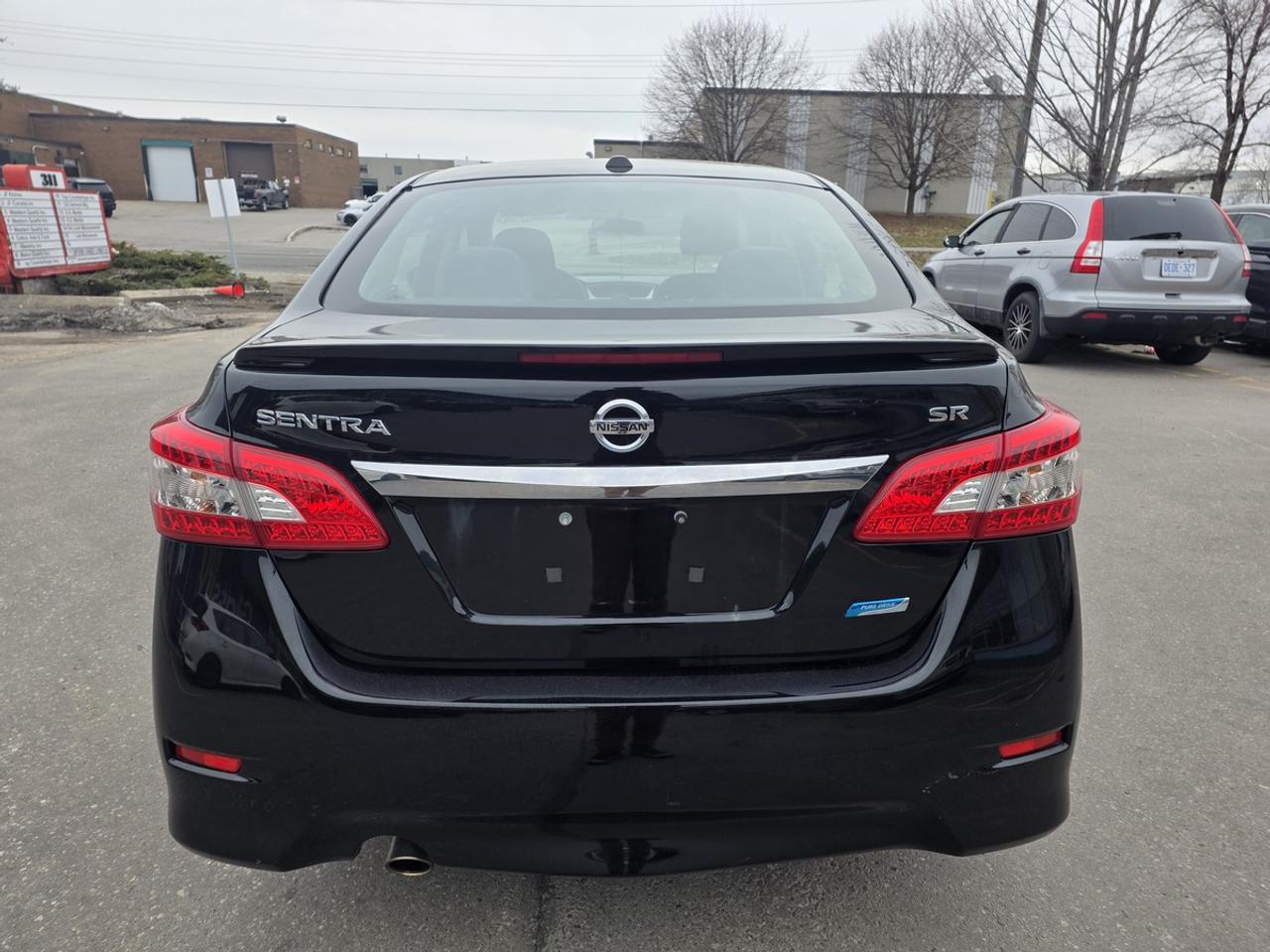 2014 Nissan Sentra S Photo