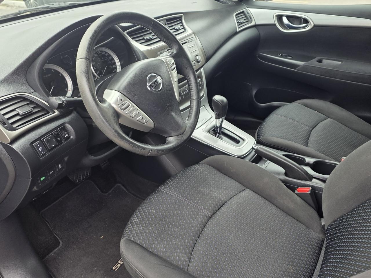 2014 Nissan Sentra S Photo