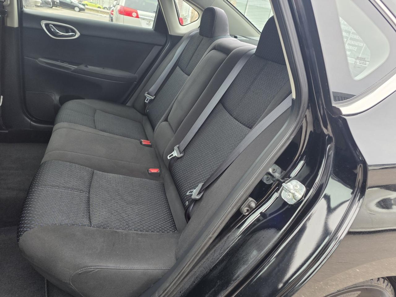 2014 Nissan Sentra S Photo