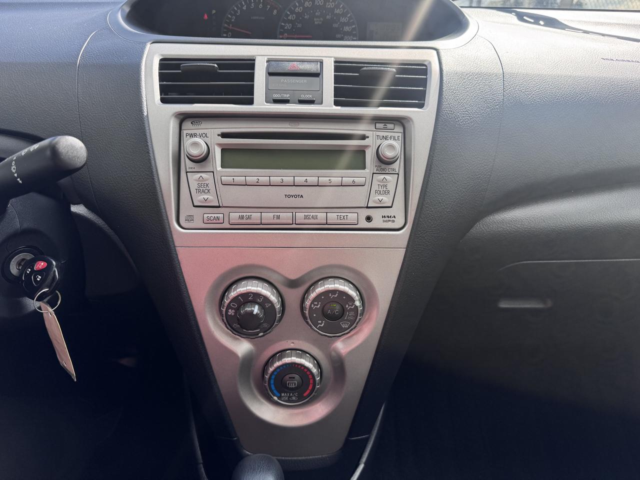 2009 Toyota Yaris FINANCING AVAILABLE Photo13