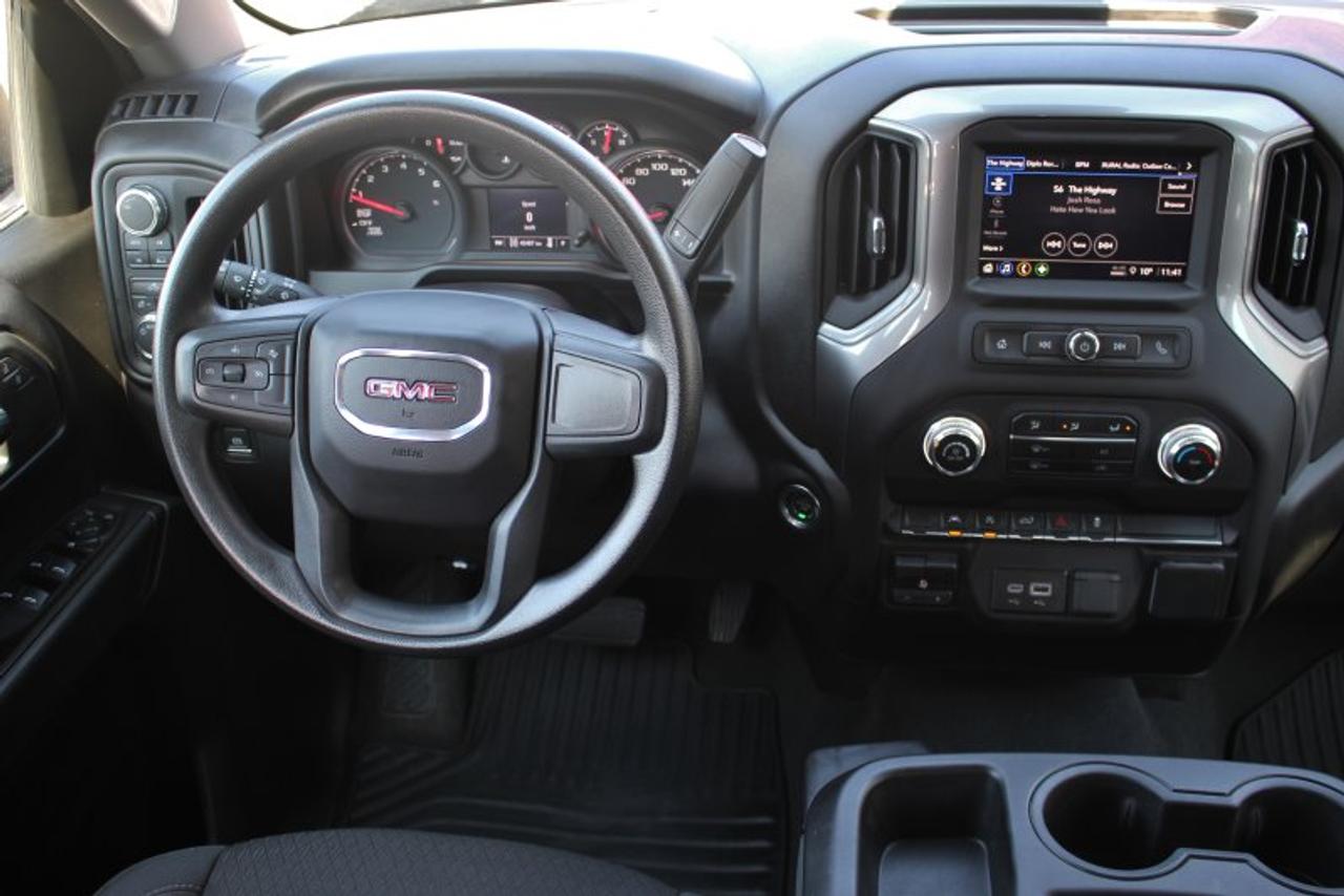 2024 GMC Sierra 1500 Pro*Low Ks*4x4*OnStar*CarPlay*Rear Cam*Six Seats Photo