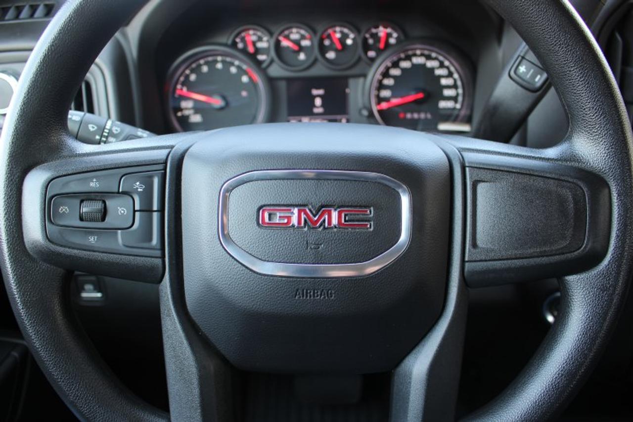 2024 GMC Sierra 1500 Pro*Low Ks*4x4*OnStar*CarPlay*Rear Cam*Six Seats Photo