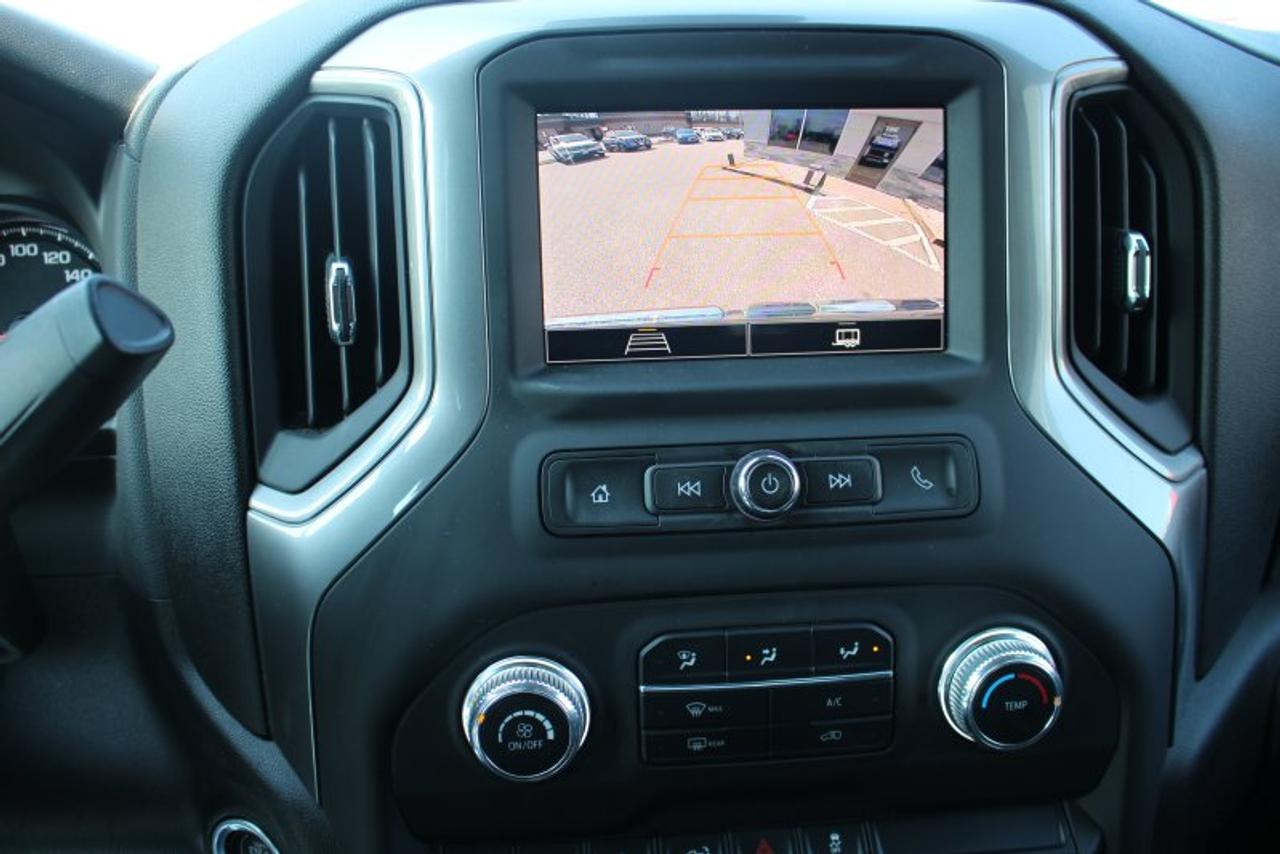 2024 GMC Sierra 1500 Pro*Low Ks*4x4*OnStar*CarPlay*Rear Cam*Six Seats Photo