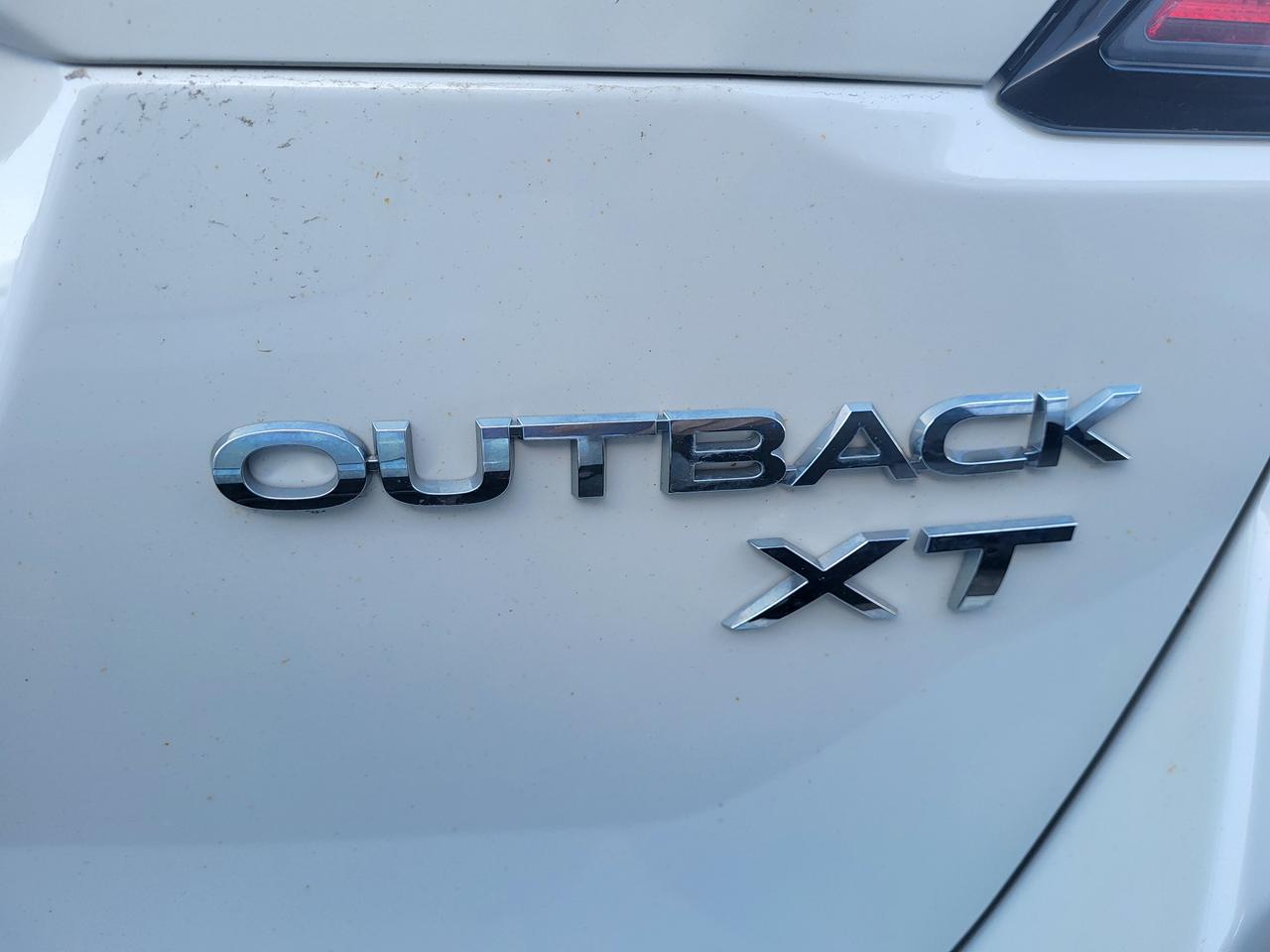 2022 Subaru Outback Limited XT Photo