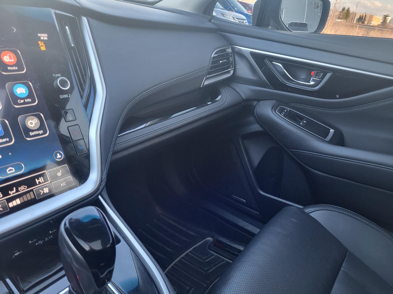 2022 Subaru Outback Limited XT Photo