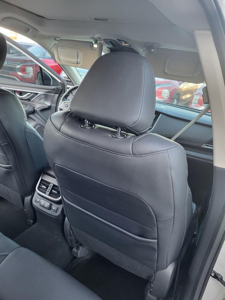 2022 Subaru Outback Limited XT Photo