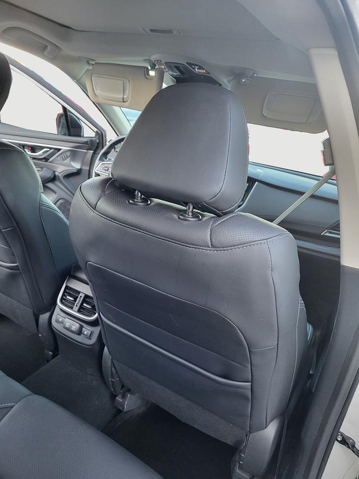 2022 Subaru Outback Limited XT Photo