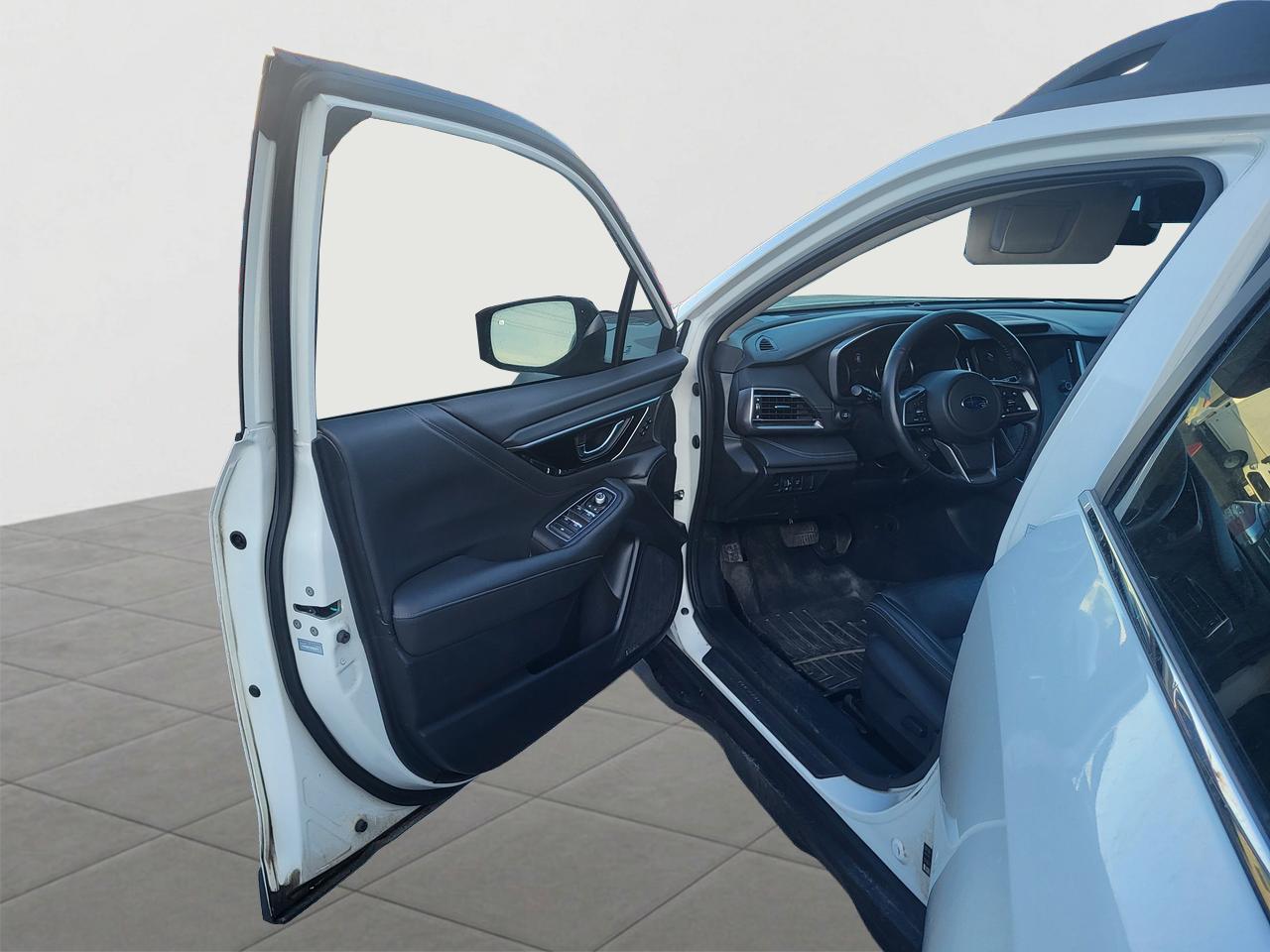 2022 Subaru Outback Limited XT Photo