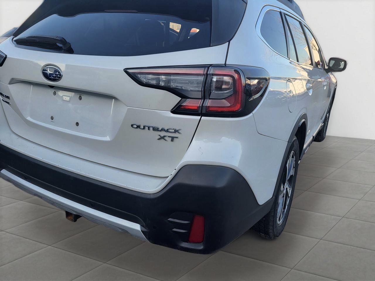 2022 Subaru Outback Limited XT Photo