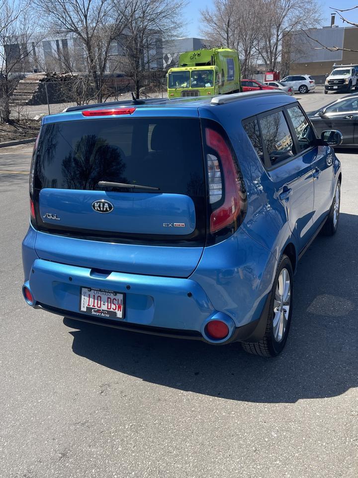2015 Kia Soul EX   ONLY 154,000 KMS Photo3