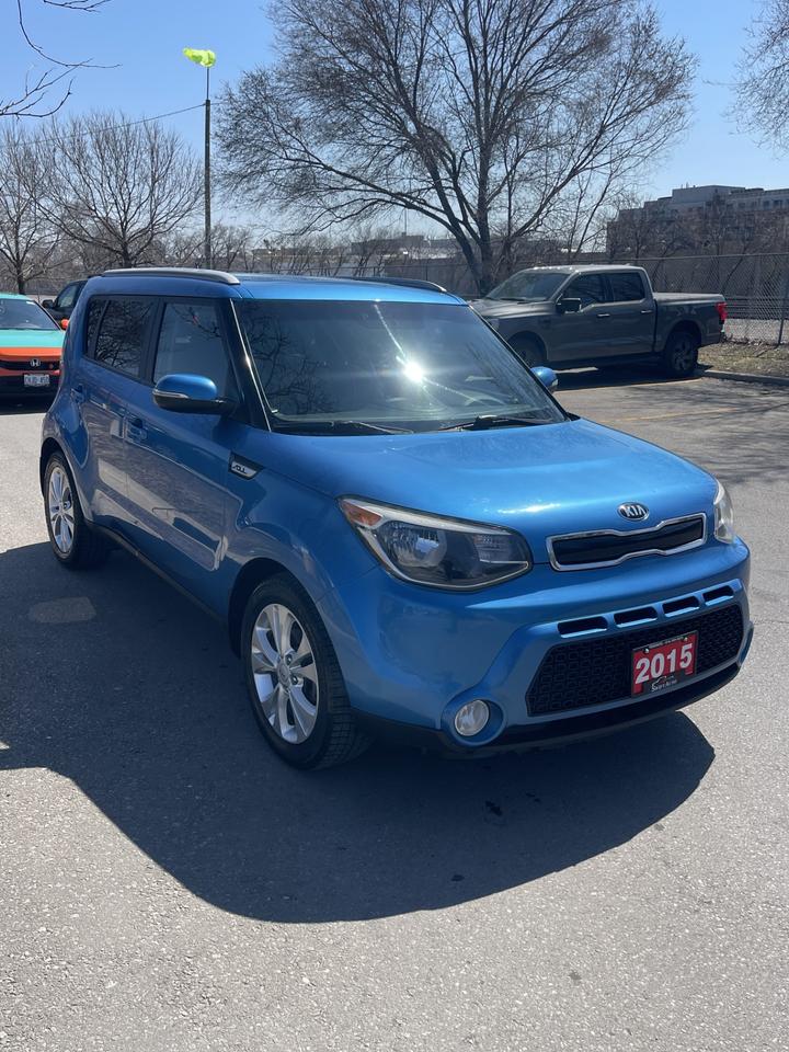 2015 Kia Soul EX   ONLY 154,000 KMS Photo4