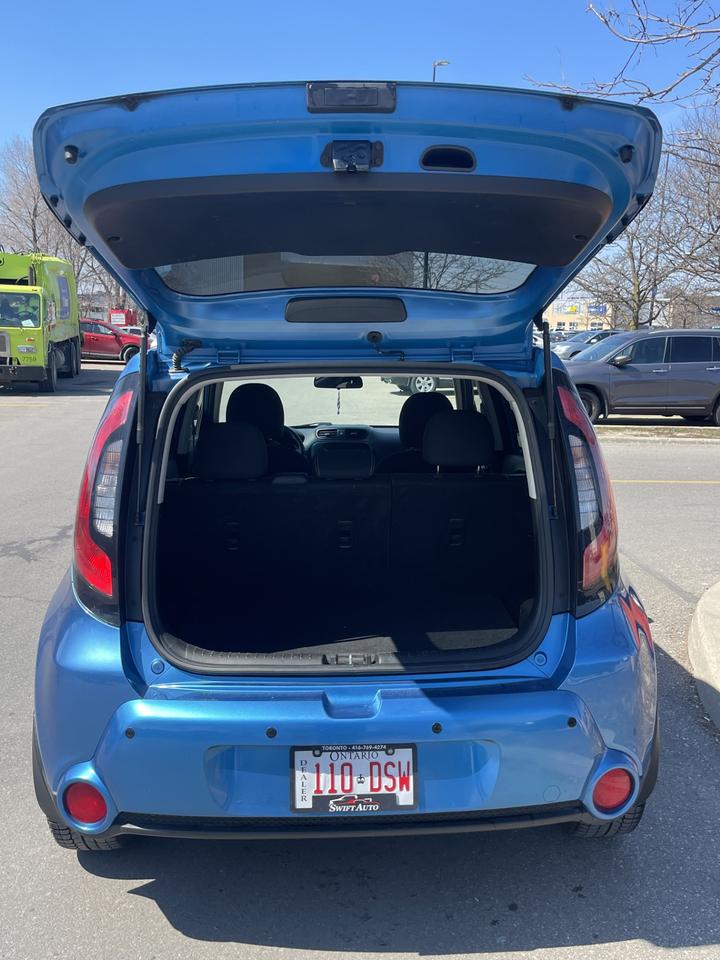 2015 Kia Soul EX   ONLY 154,000 KMS Photo