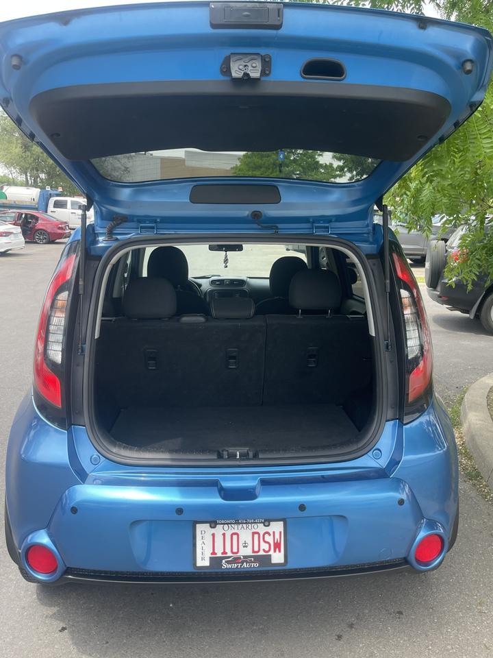 2015 Kia Soul EX   ONLY 154,000 KMS Photo
