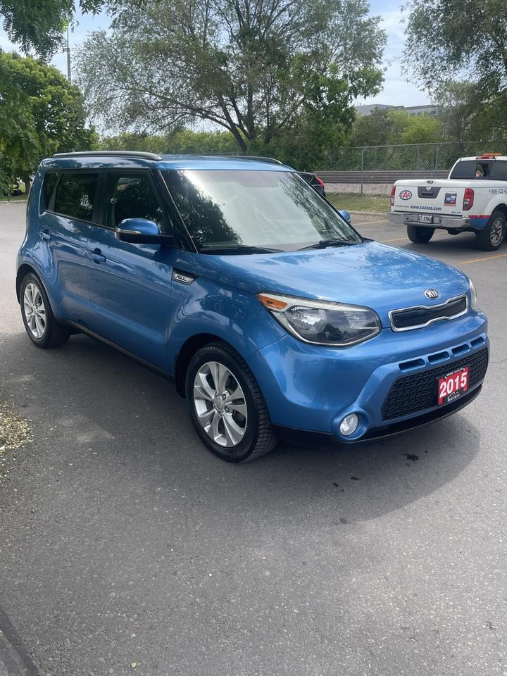 2015 Kia Soul EX   ONLY 154,000 KMS Photo4