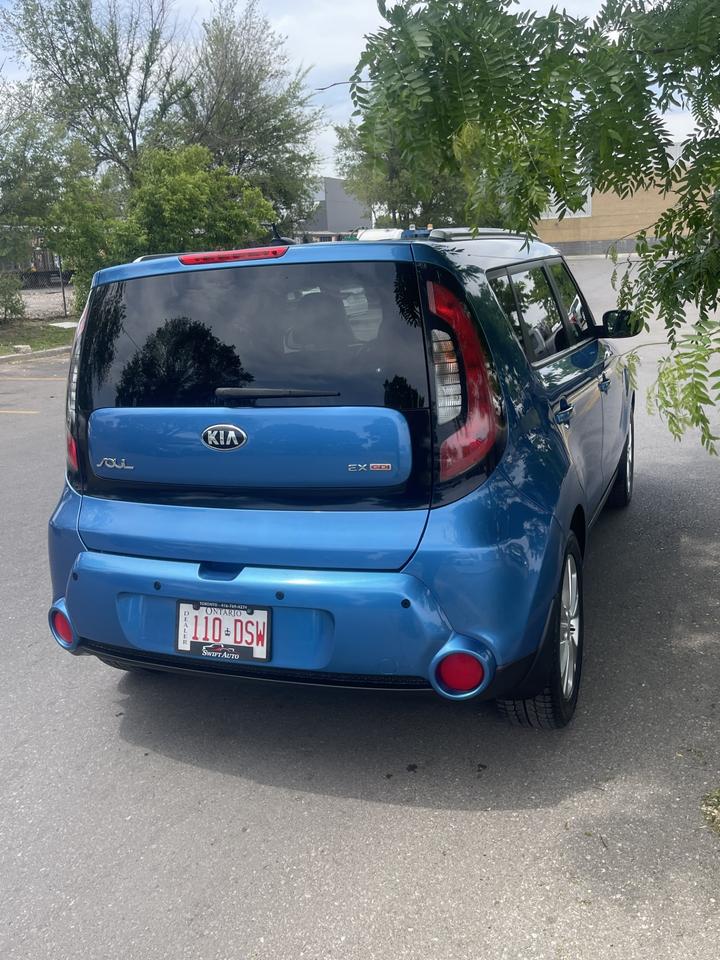 2015 Kia Soul EX   ONLY 154,000 KMS Photo3