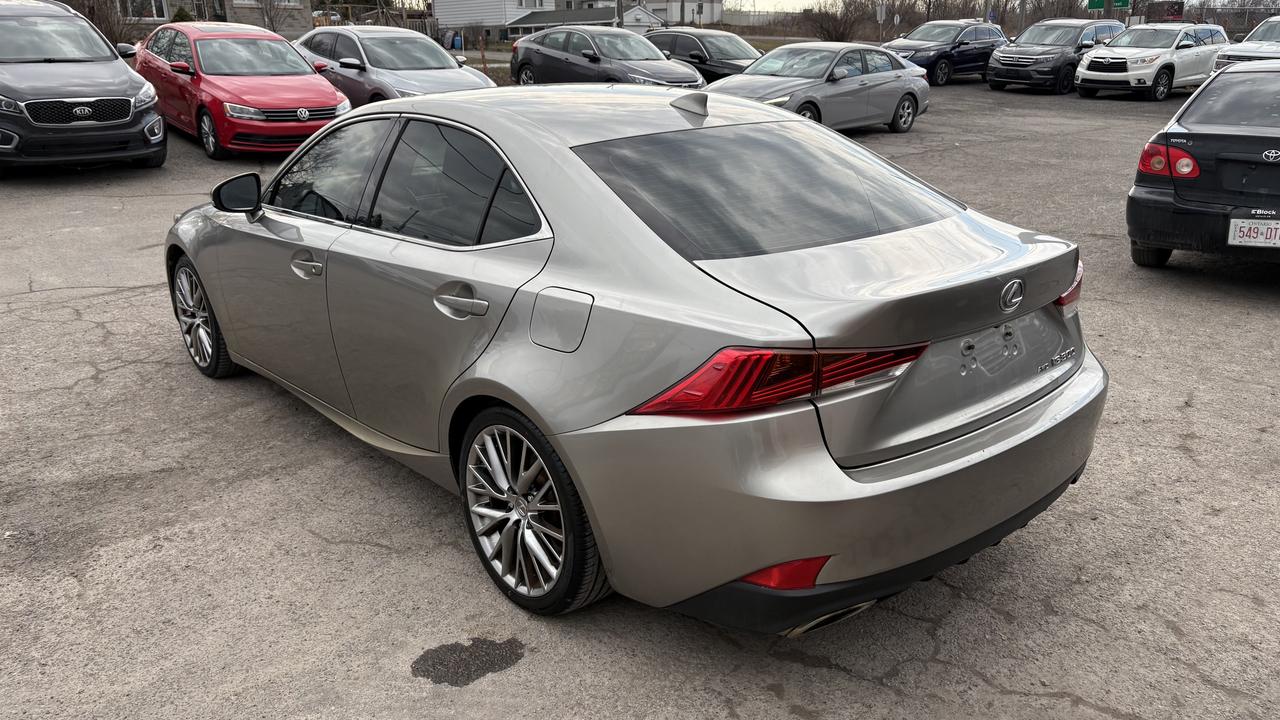 2017 Lexus IS 300  Photo2