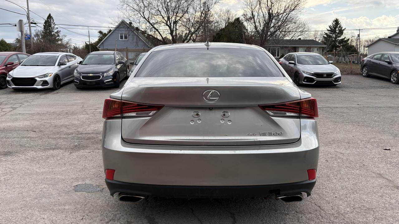 2017 Lexus IS 300  Photo3