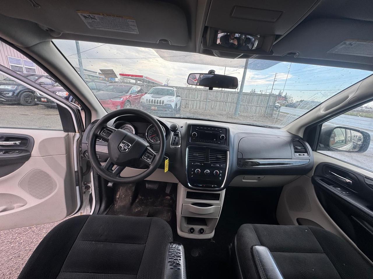 2017 Dodge Grand Caravan CVP, 7 PASSENGER, ROOF RACK, WORK VEHICLE, CERT Photo