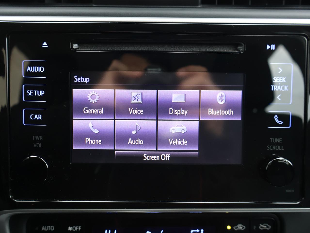 2018 Toyota Corolla LE CERTIFIED *1 OWNER* CAMERA BLUETOOTH HEATED SEATS SUNROOF CRUISE LANE DEPARTURE ALERT Photo