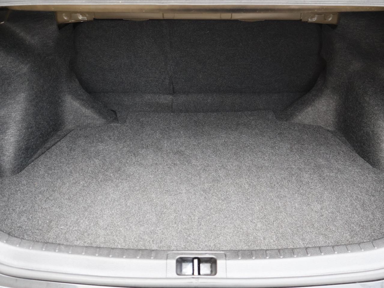 2018 Toyota Corolla LE CERTIFIED *1 OWNER* CAMERA BLUETOOTH HEATED SEATS SUNROOF CRUISE LANE DEPARTURE ALERT Photo