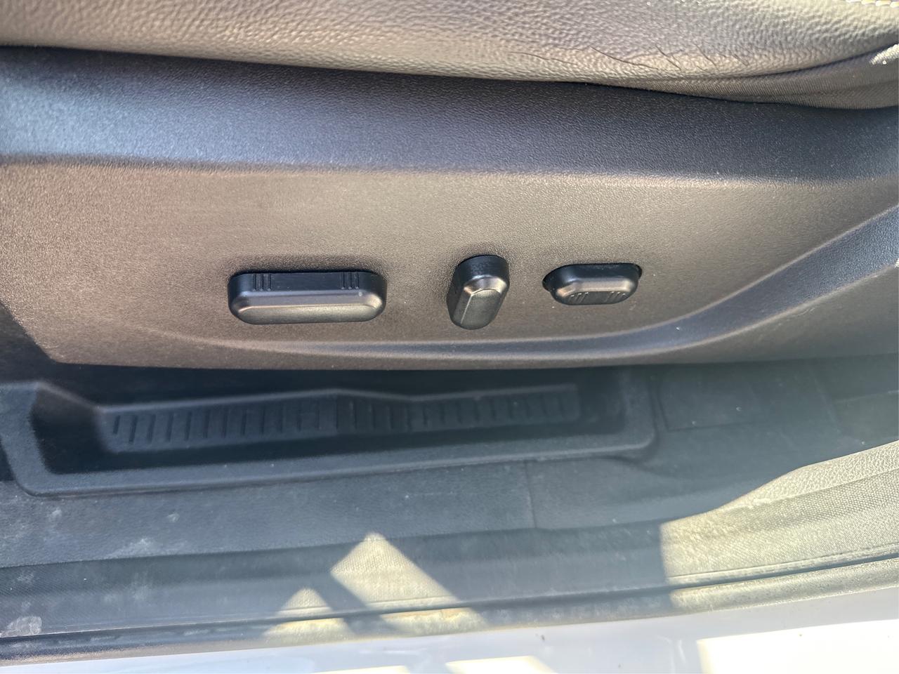 2015 Ford Escape Titanium Photo
