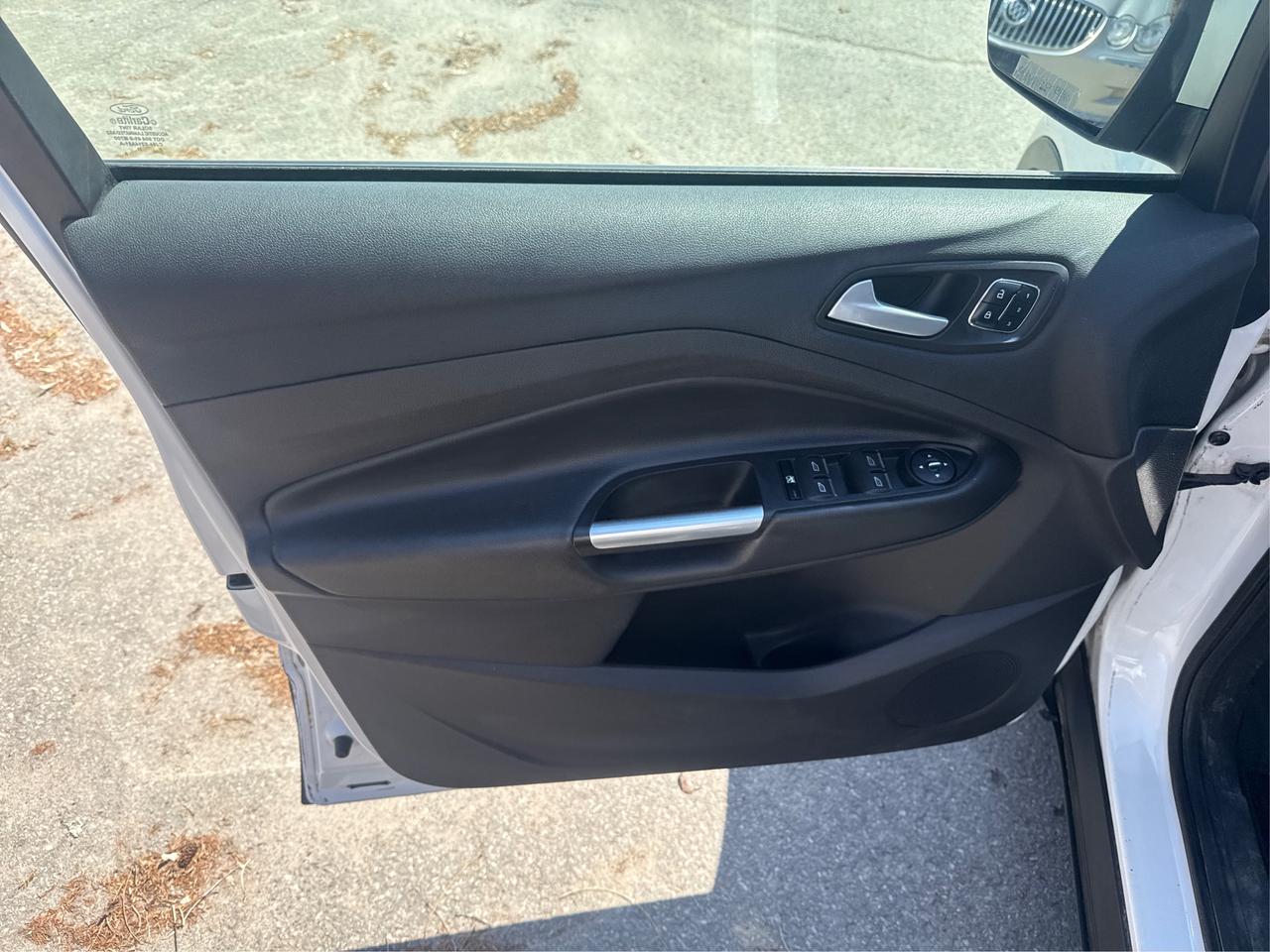 2015 Ford Escape Titanium Photo