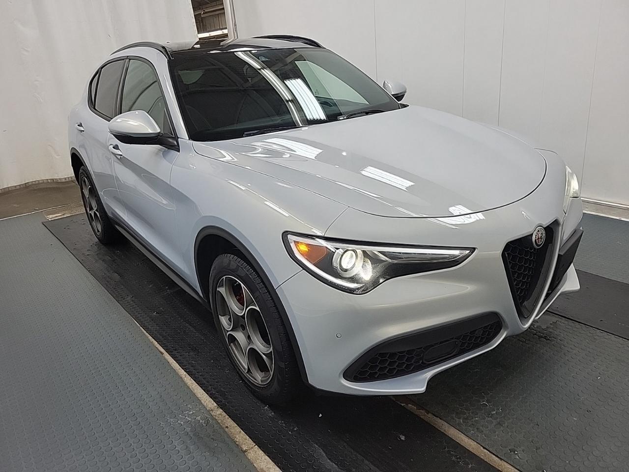Used 2022 Alfa Romeo Stelvio SPRINT AWD - Navigation System - 81,000Kms !!! for sale in Burlington, ON