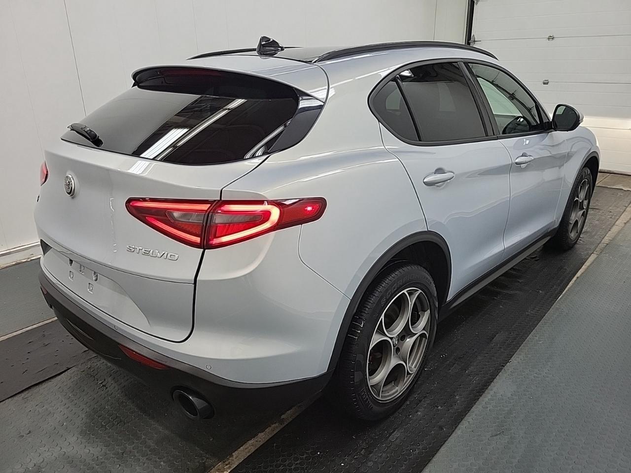 2022 Alfa Romeo Stelvio SPRINT AWD - Navigation System - 81,000Kms !!! Photo