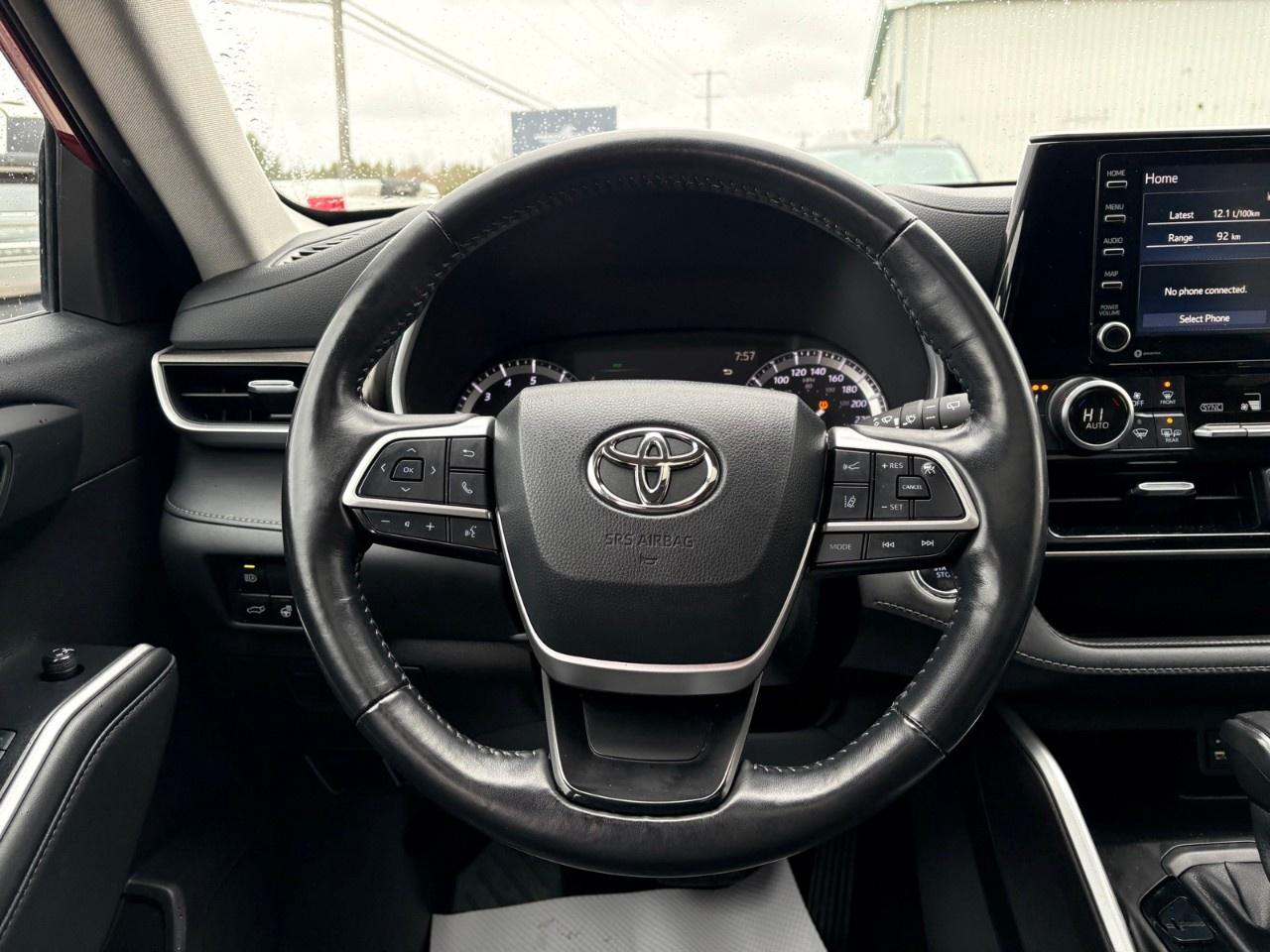 2022 Toyota Highlander XLE AWD Photo