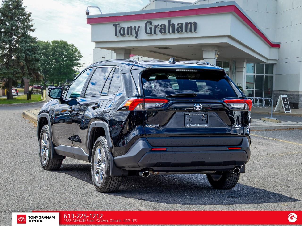 2025 Toyota RAV4 XLE Photo