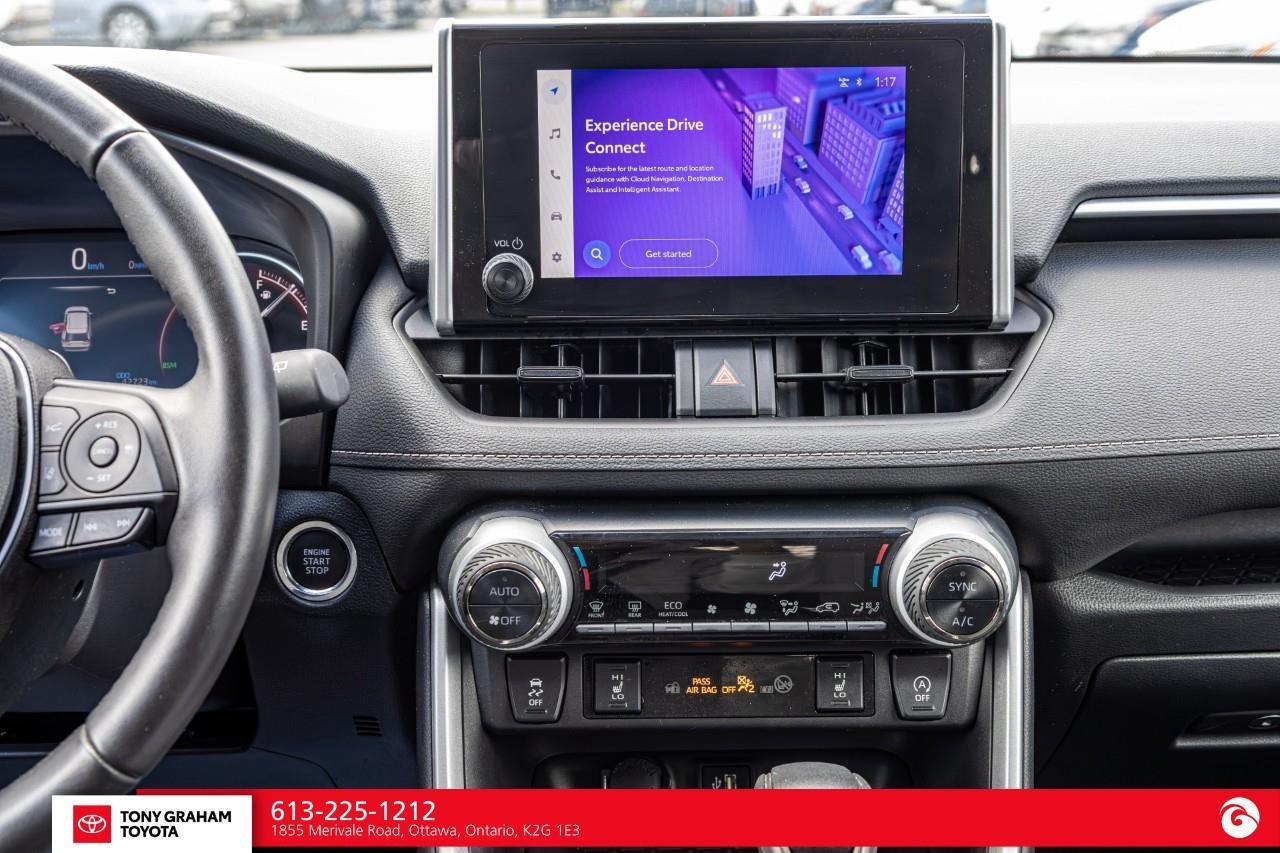 2025 Toyota RAV4 XLE Photo