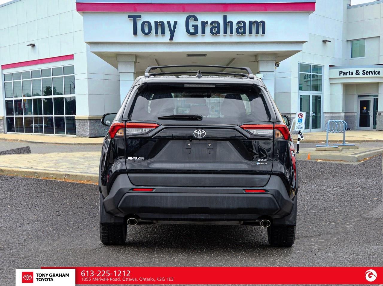 2025 Toyota RAV4 Hybrid XLE Photo