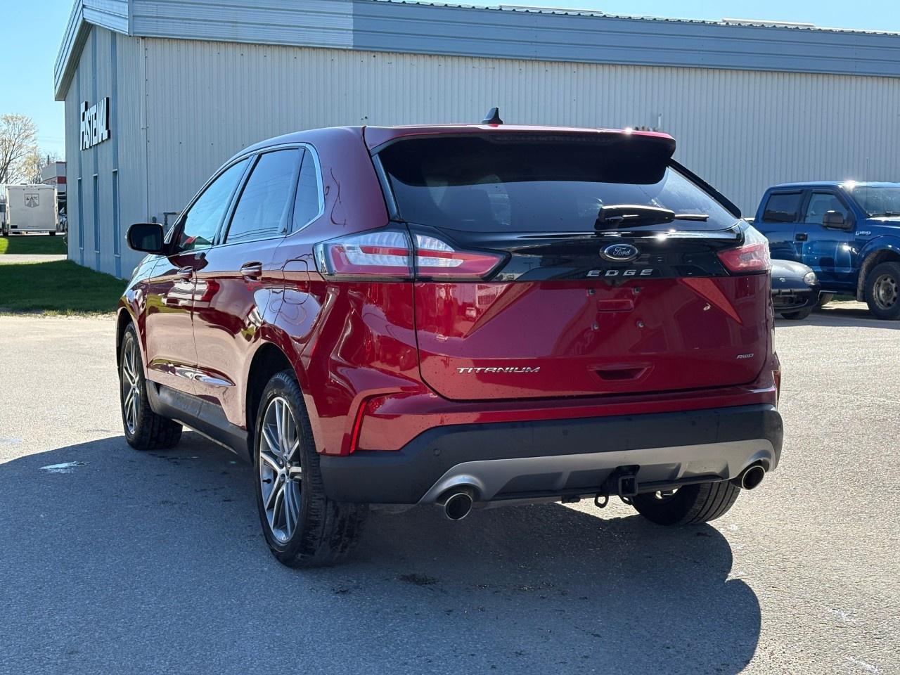 2024 Ford Edge Titanium AWD Photo