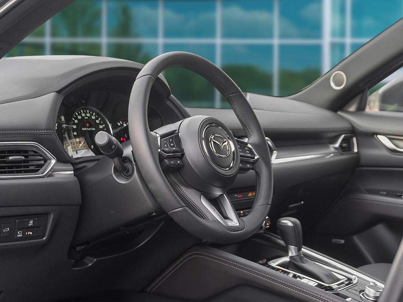 2025 Mazda CX-5 Signature Photo