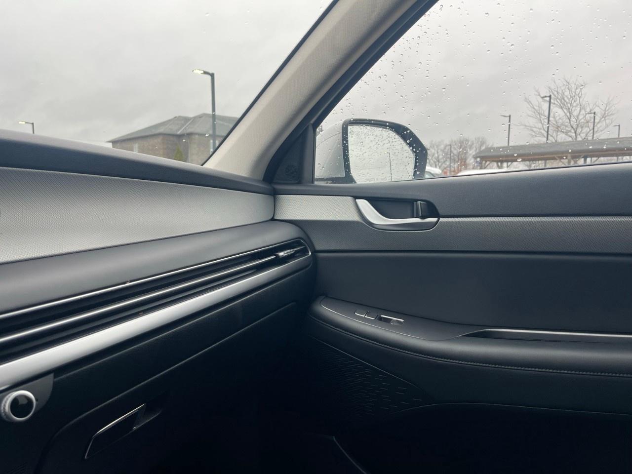2024 Hyundai PALISADE Urban 8-Passenger AWD Photo