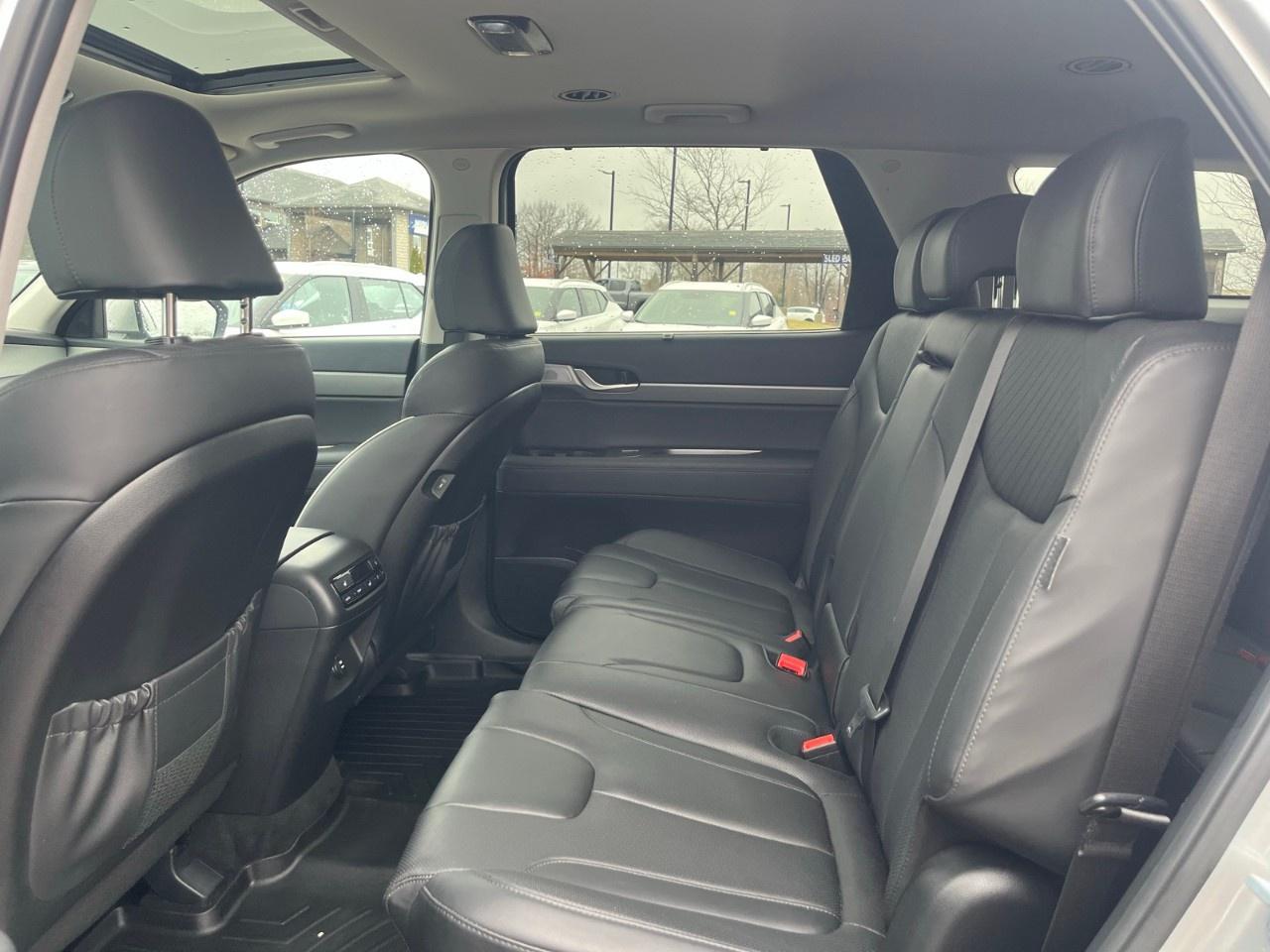2024 Hyundai PALISADE Urban 8-Passenger AWD Photo