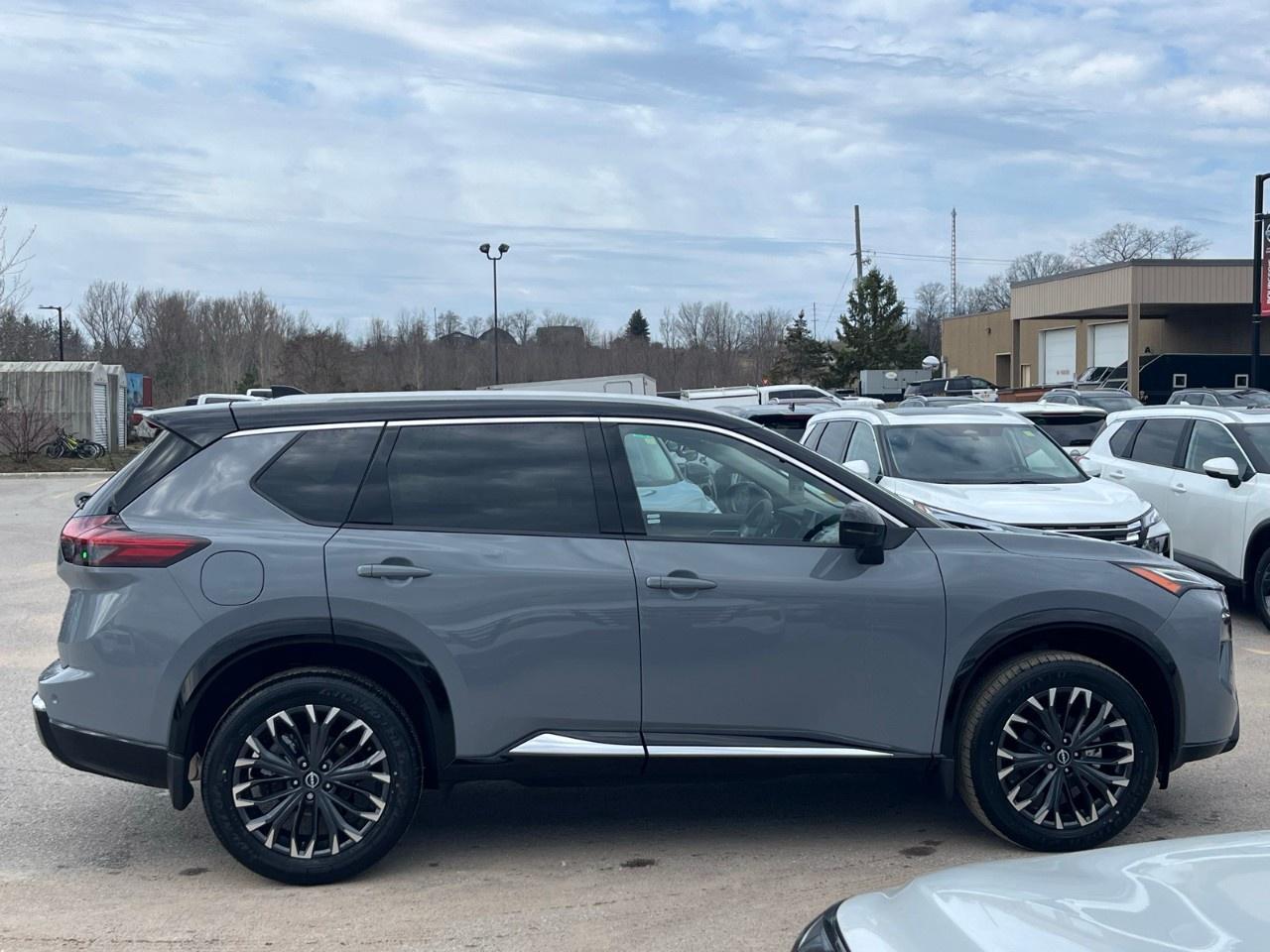 2026 Nissan Rogue AWD Platinum Photo