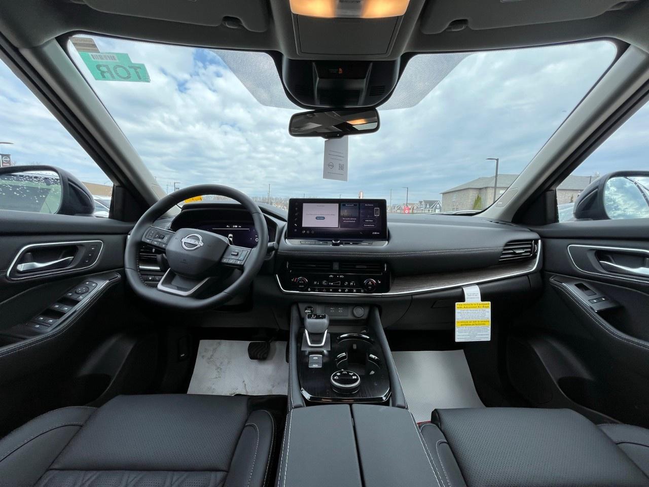2026 Nissan Rogue AWD Platinum Photo