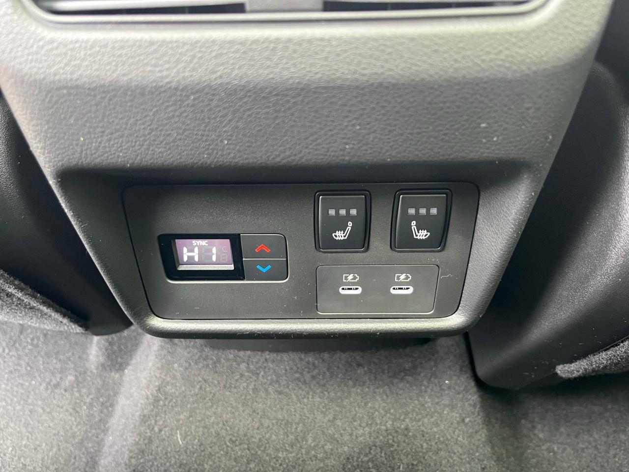 2026 Nissan Rogue AWD Platinum Photo