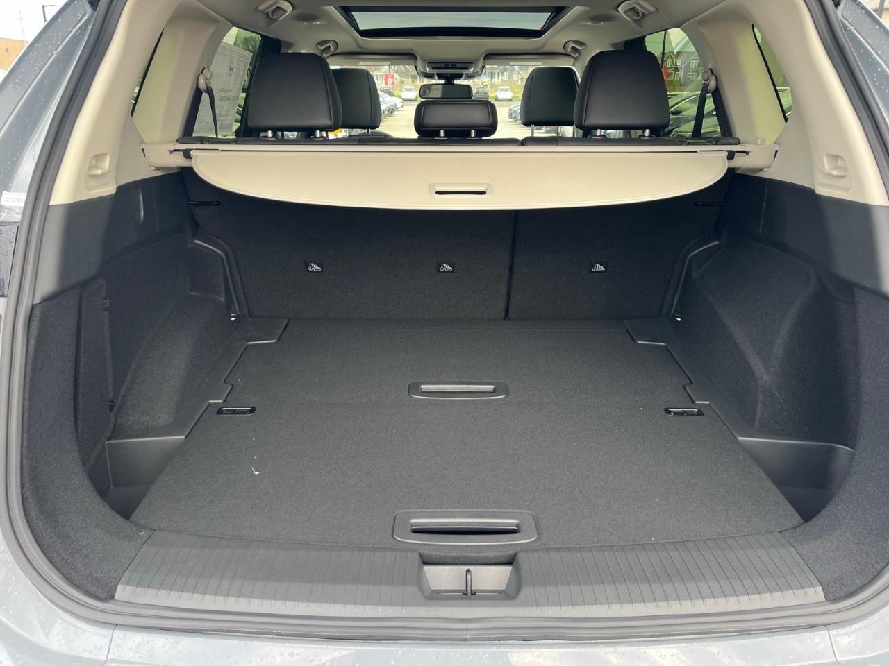2026 Nissan Rogue AWD Platinum Photo