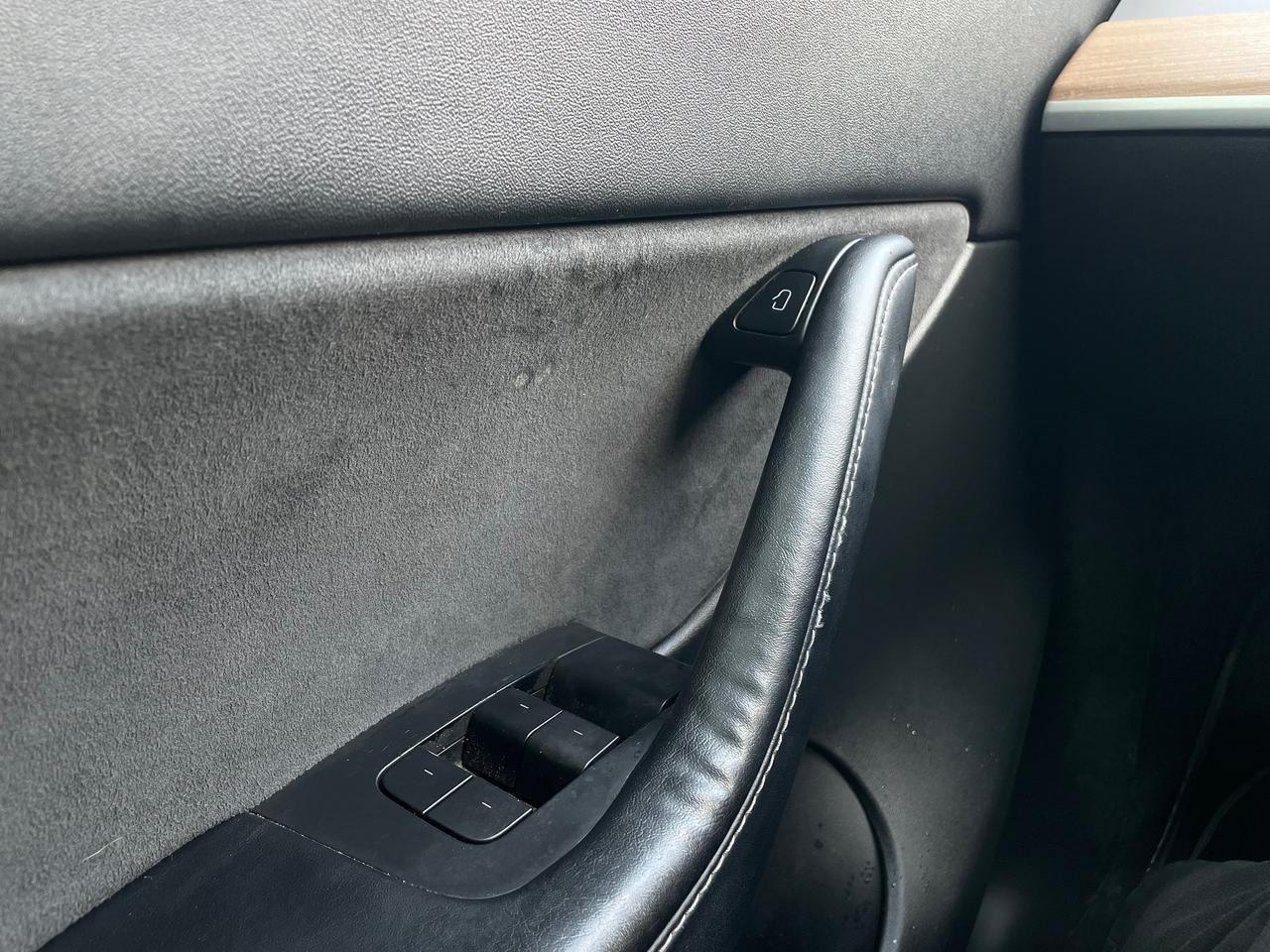 2021 Tesla Model Y Long Range AWD *FRONT & REAR HEATED SEATS, NAV* Photo