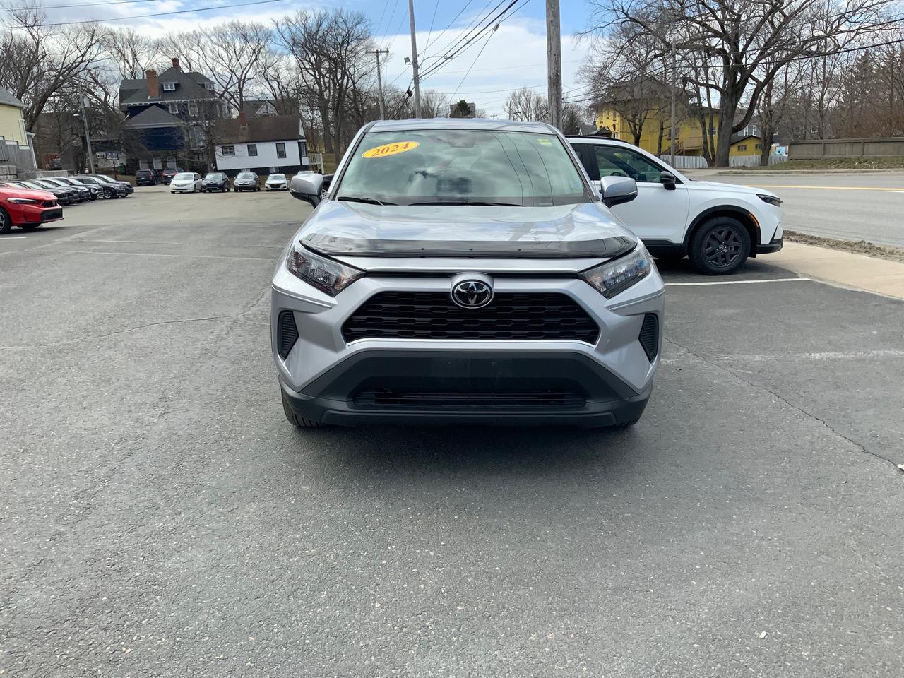 2024 Toyota RAV4 LE Photo