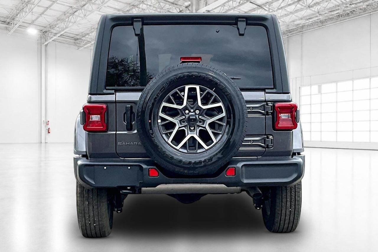 2026 Jeep Wrangler SAHARA | Hardtop | 12.3" TOUCHSCREEN | Steps Photo3