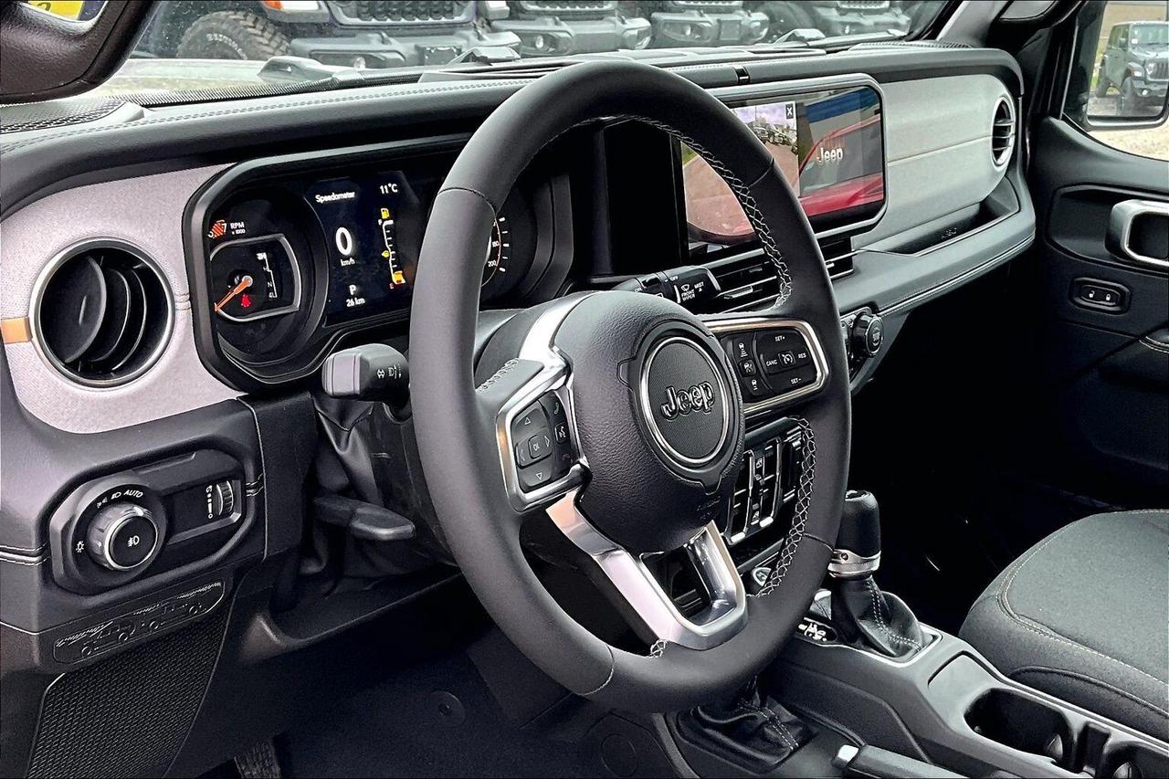2026 Jeep Wrangler SAHARA | Hardtop | 12.3" TOUCHSCREEN | Steps Photo