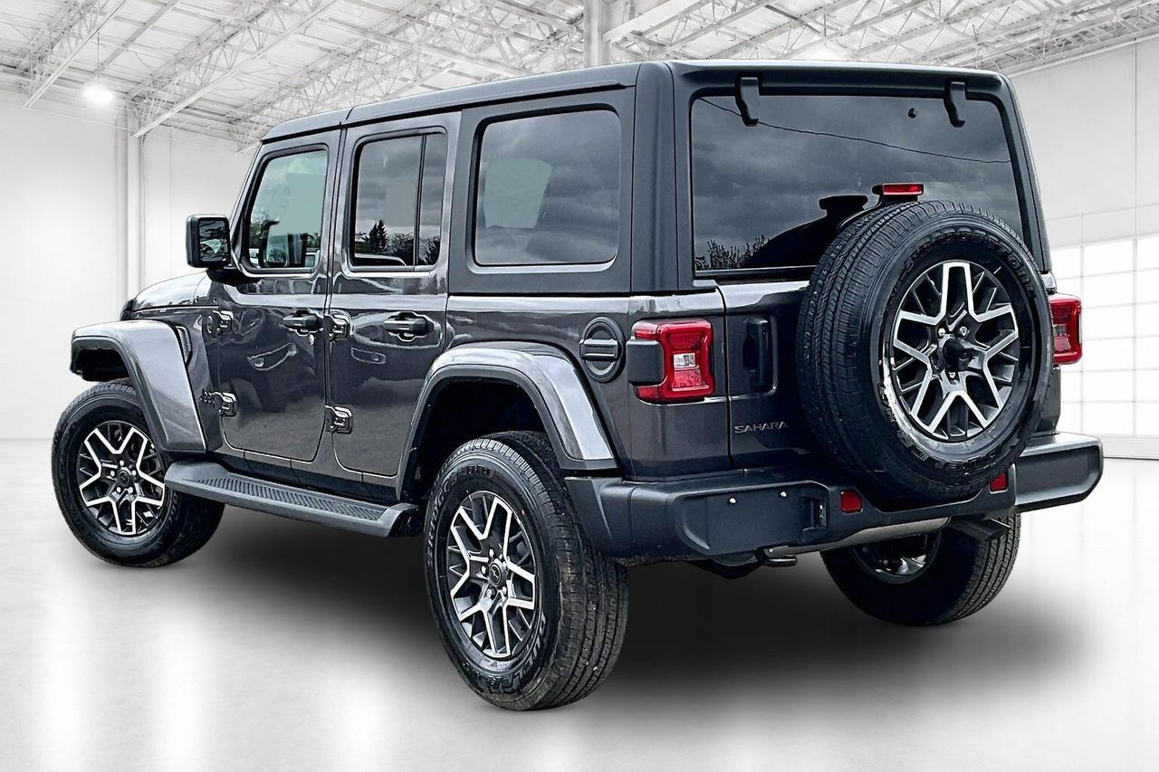 2026 Jeep Wrangler SAHARA | Hardtop | 12.3" TOUCHSCREEN | Steps Photo2