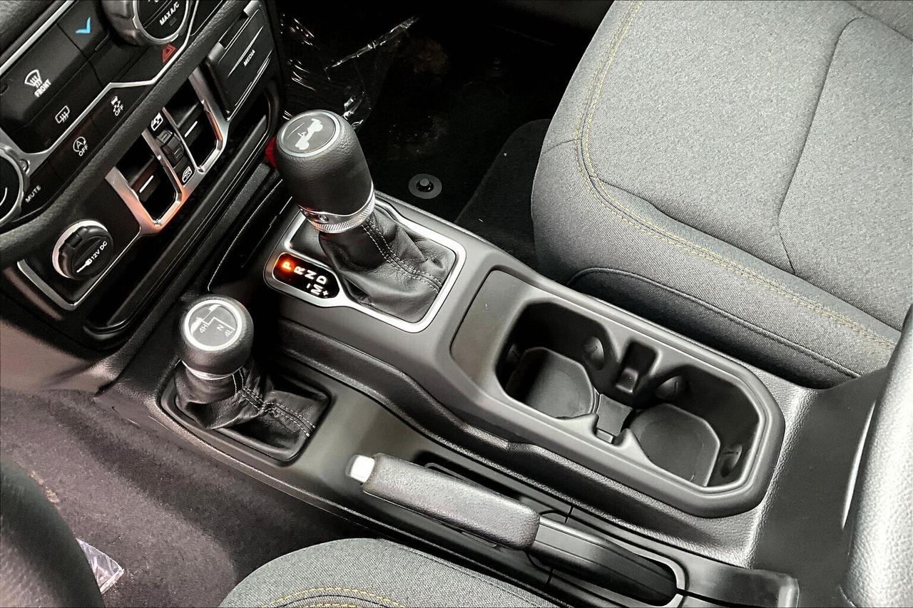 2026 Jeep Wrangler SPORT 4DR | Hardtop | 12" Touchscreen | Carplay Photo
