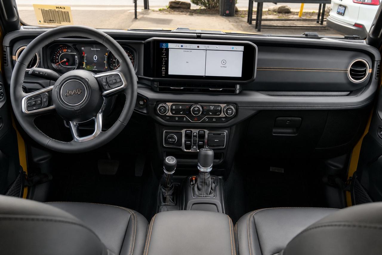 2026 Jeep Wrangler SAHARA | Leather | 18" Alloys | Hardtop | Steps Photo